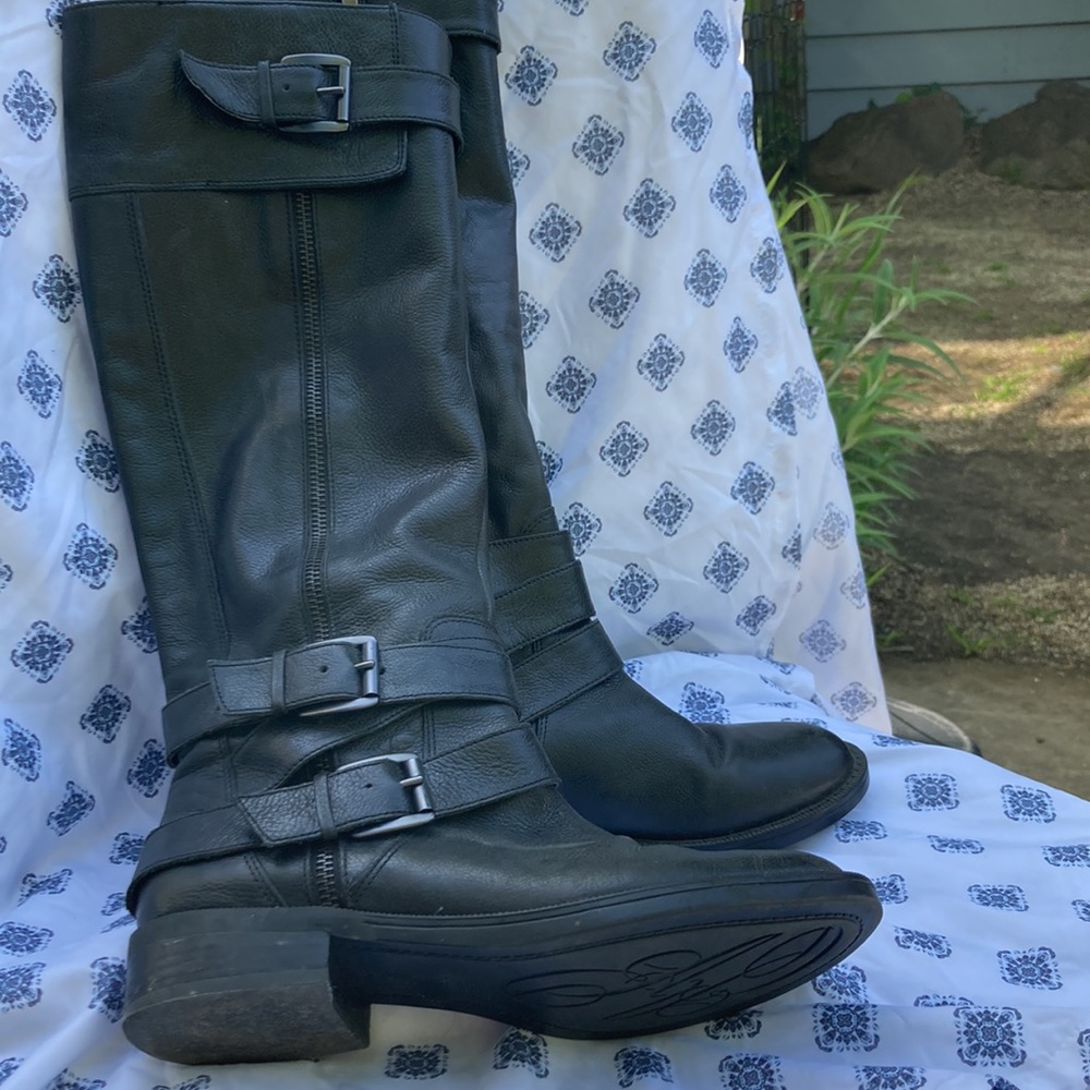 Size 7 black Enzo Angiolini Saylem riding boots